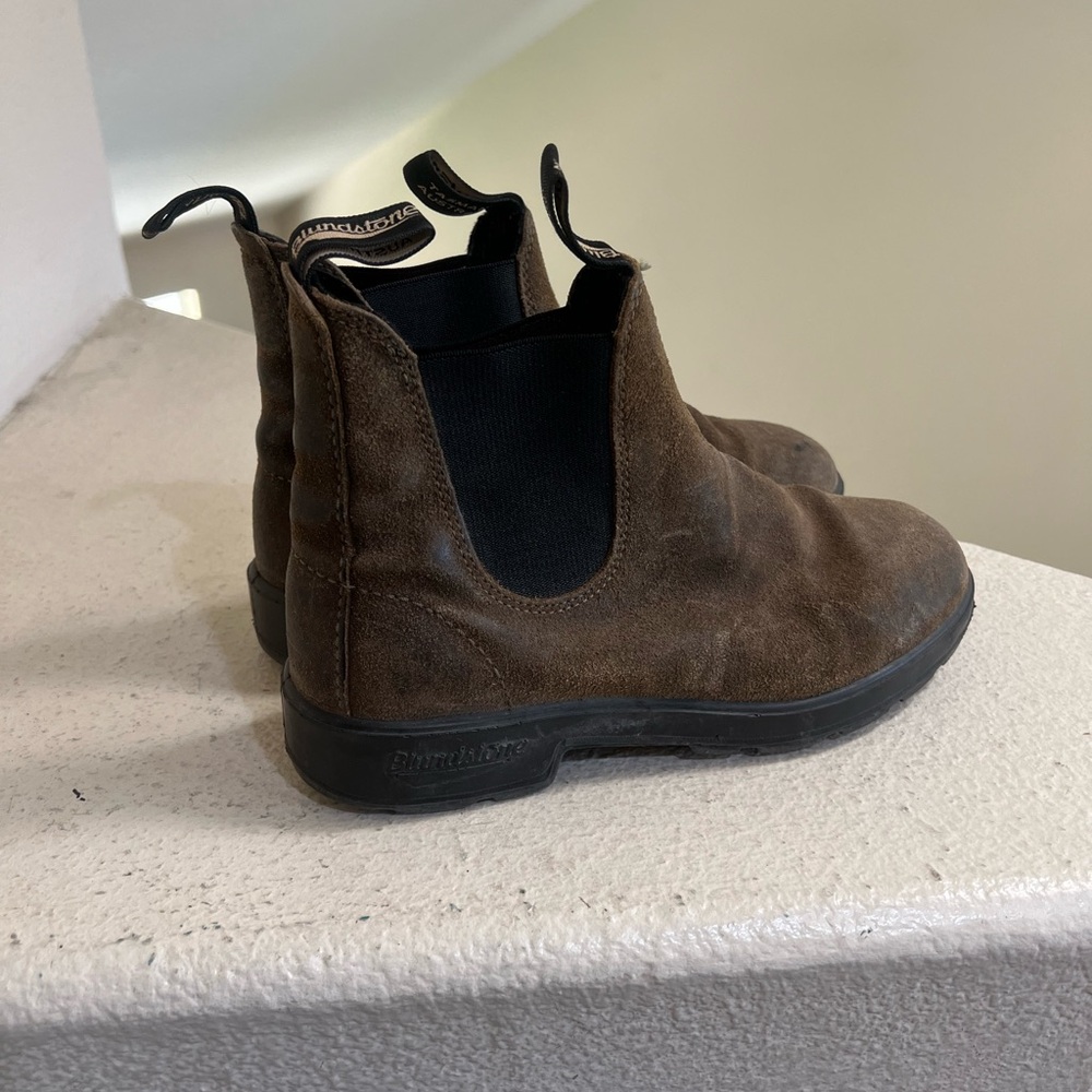 Blundstone Women Size 8 Chelsea Boots Rustic Brown Leather Pull On Ankle Boots